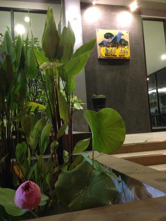 Bird Day Boutique Hotel Mukdahan Exteriör bild