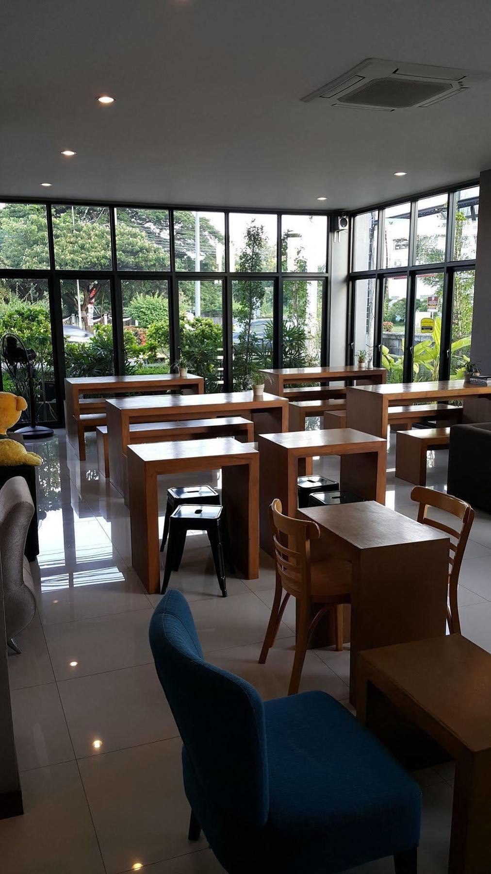 Bird Day Boutique Hotel Mukdahan Exteriör bild